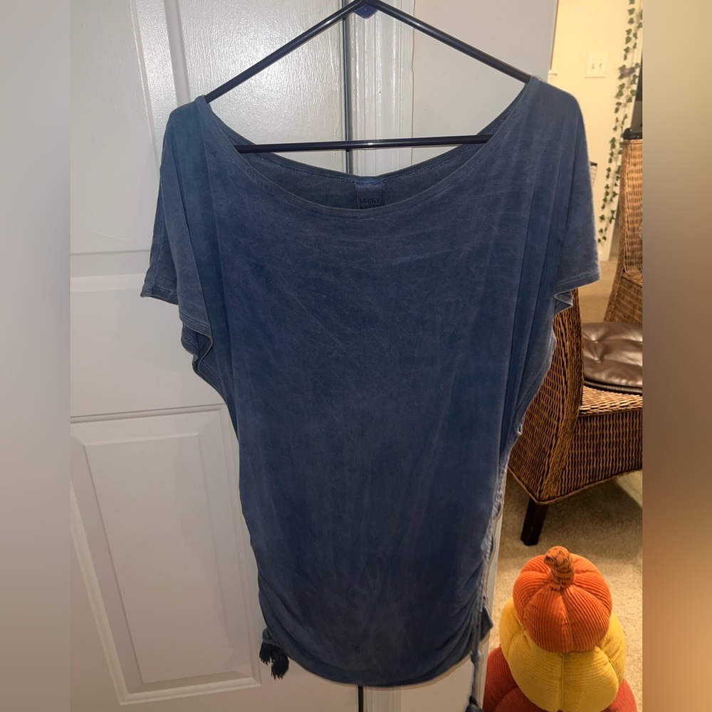 Women’s blue scrunchie tie  side, large shirt